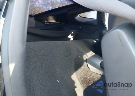 2017 Chevrolet Corvette Stingray z USA, uszkodzony, nr VIN 1G1YA2D74H5119714